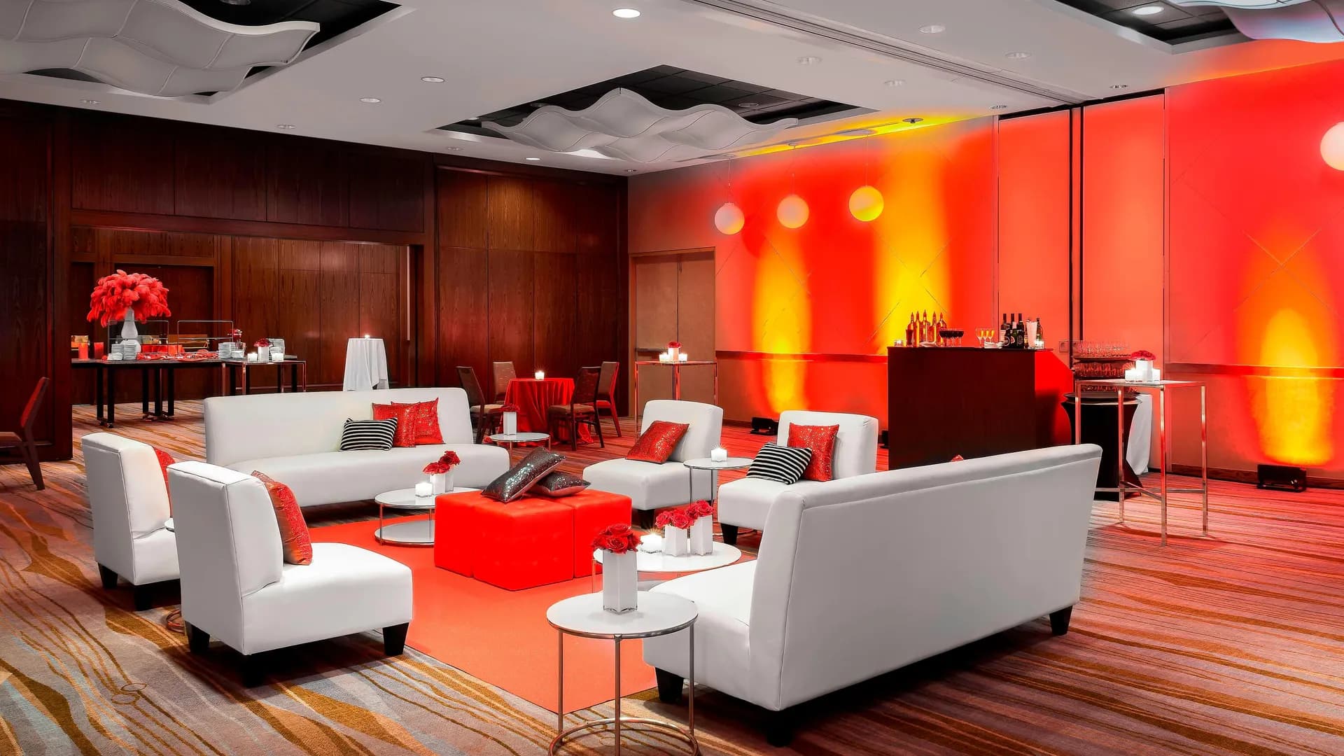 Picture of lounge with red accents